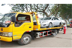 云岩附近24小时汽车拖车服务热线